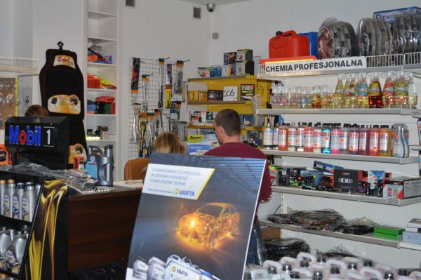 Sklep i hurtownia motoryzacyjna Autostrefa